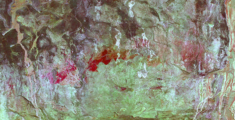 Panel of shelter IV of Racó de Nando, false color.